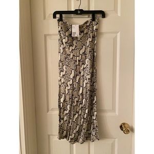 H&M Gray Snakeskin Print Skirt NWT